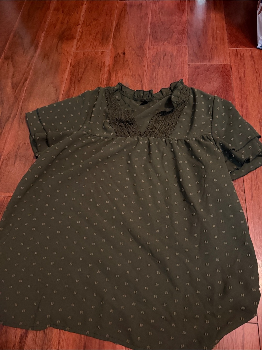 SHEIN Dark Olive Short Sleeve Tunic with Lace Yoke